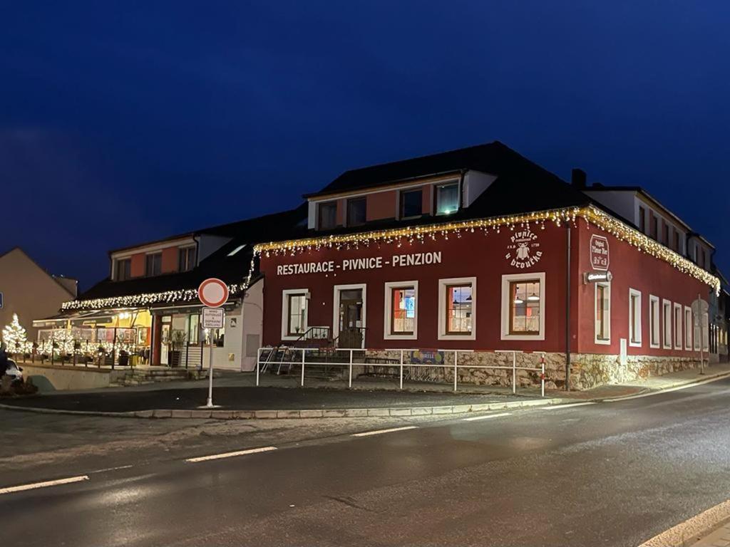 Penzion U Broucka Milevsko Bagian luar foto
