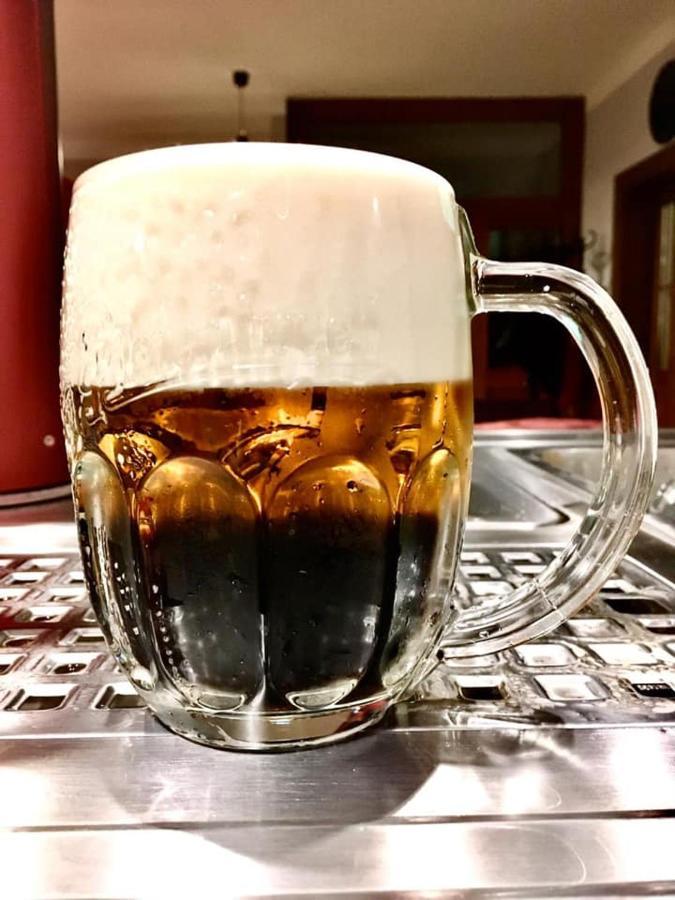 Penzion U Broucka Milevsko Bagian luar foto